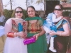 manju-gupta-with-guests-gifts